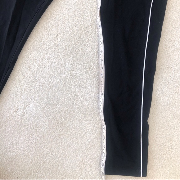 Gently Loved: Lauren Ralph Lauren Jogging Suit. - Picture 6 of 10